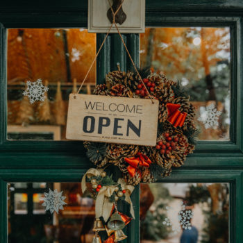 <strong>Navigating the Holiday Rush: A Strategic Guide for Business Owners</strong>